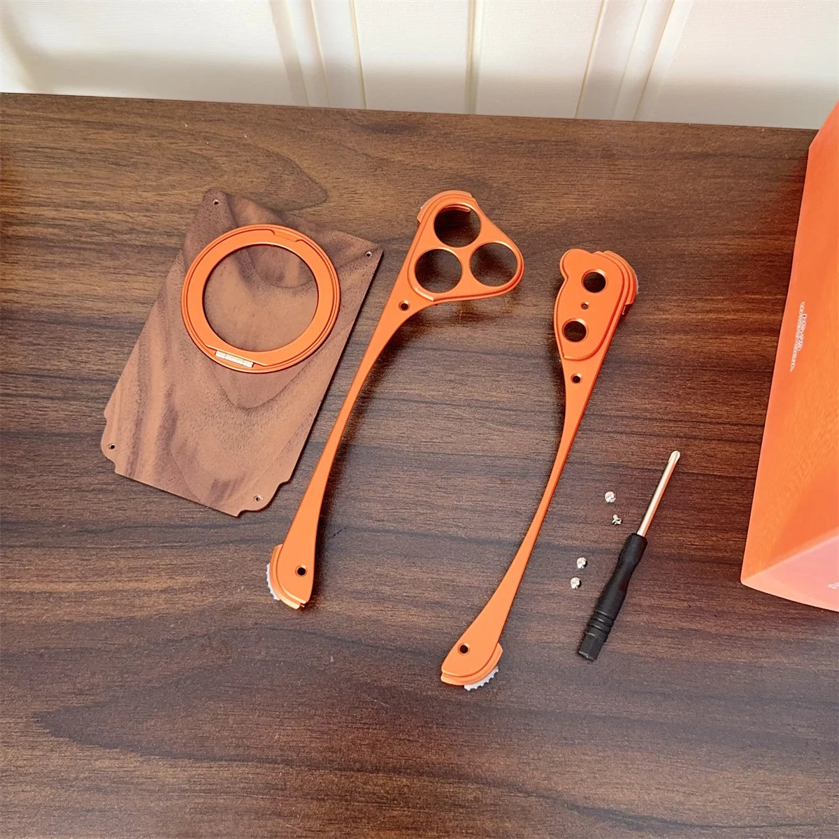 Walnut Wood Magnetic Metal Case - sky-case