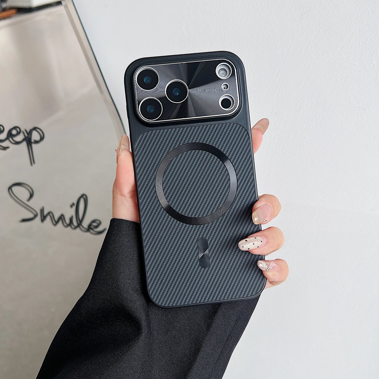 Luxury Carbon Fiber Magnetic Charging Case - sky-case