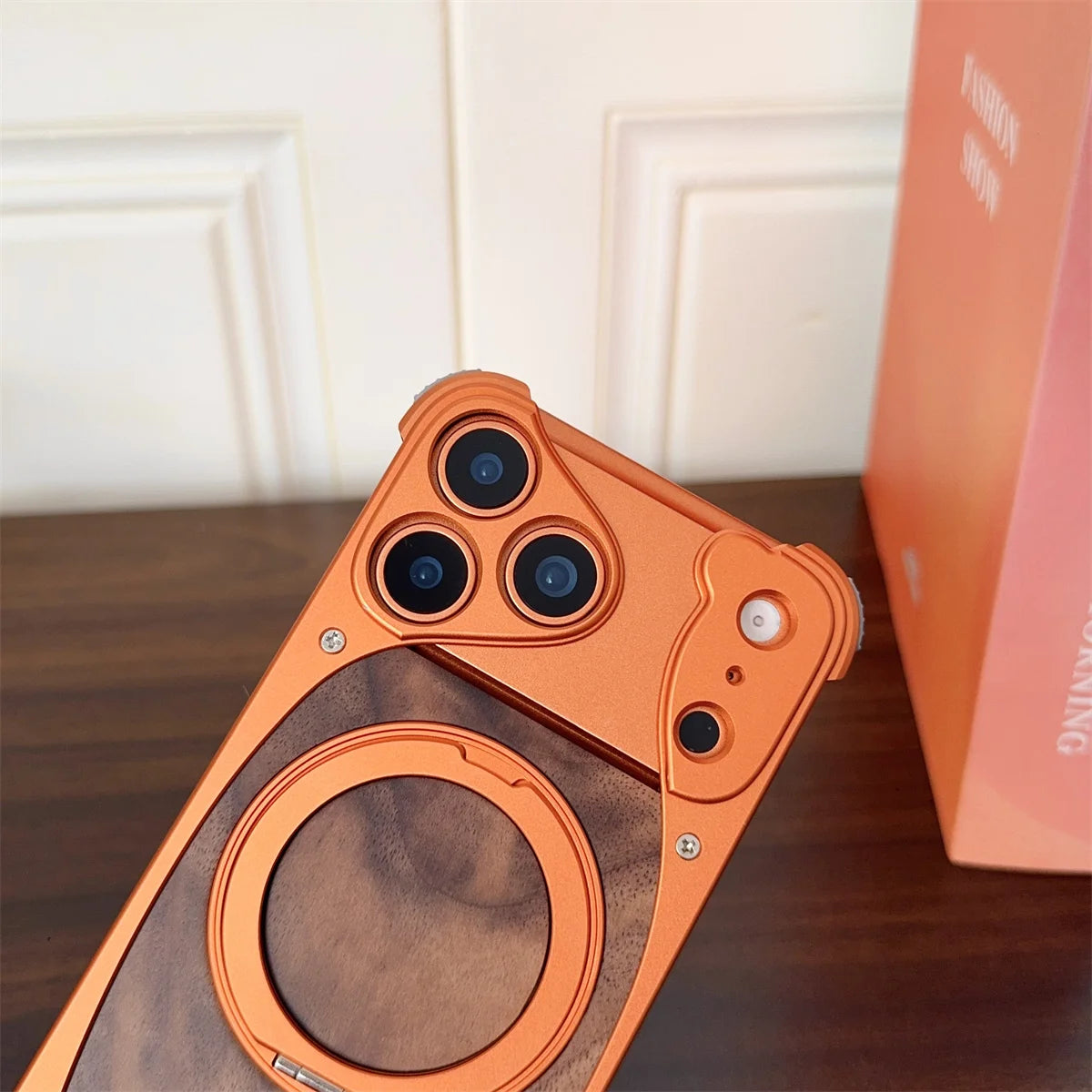 Walnut Wood Magnetic Metal Case - sky-case